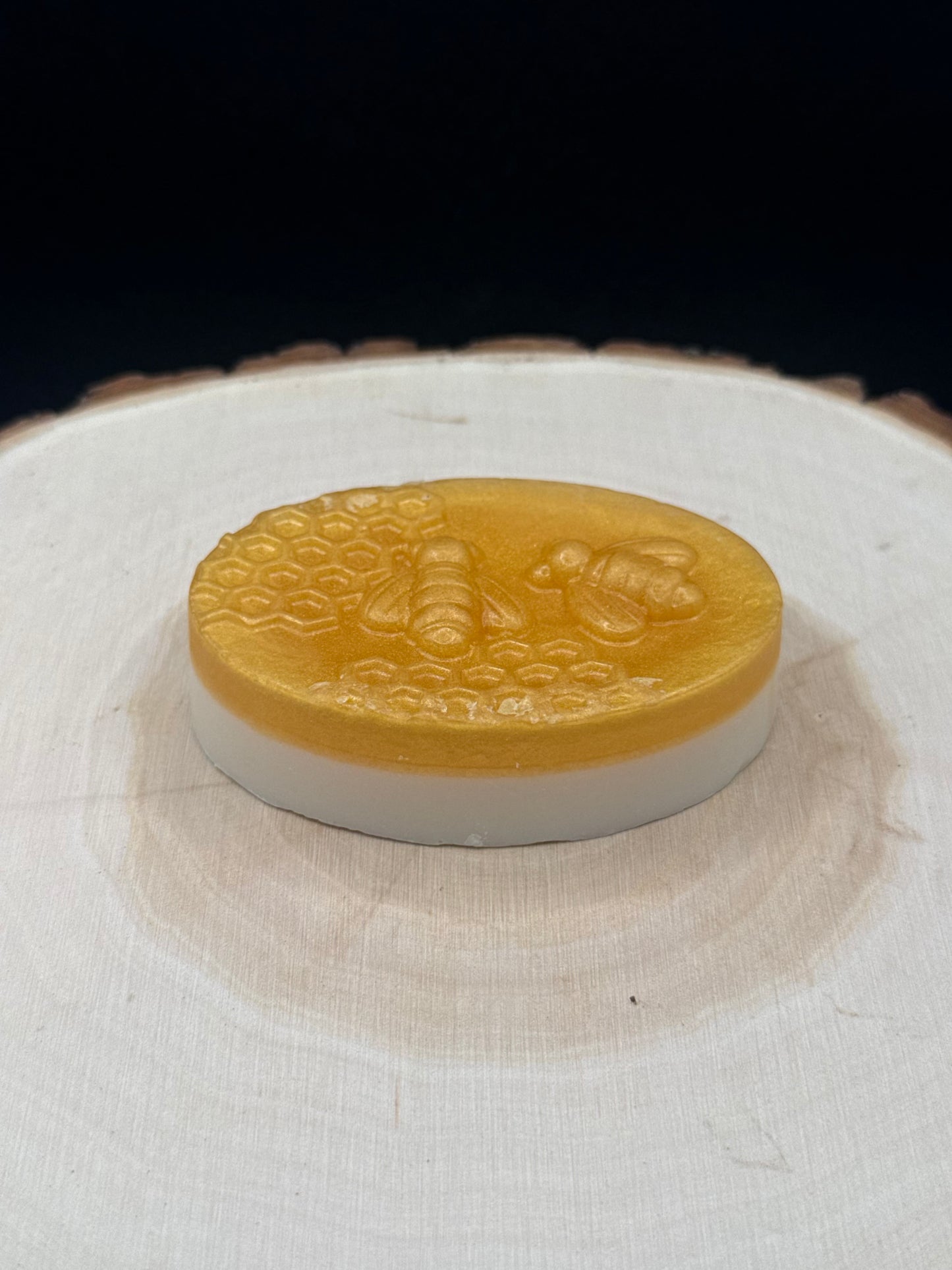 Bee Golden Shampoo Bar